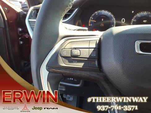 Certified 2024 Jeep Grand Cherokee Limited w/ Trailer Tow Package image 18