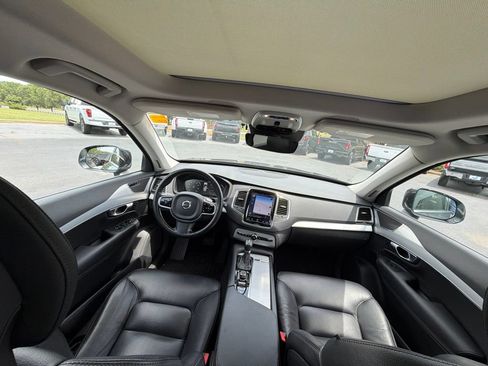 Used 2017 Volvo XC90 T6 Momentum w/ Vision Package AWD/4WD image 16