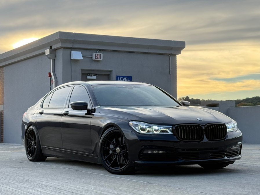 Used 2017 BMW 750i xDrive AWD/4WD image 7