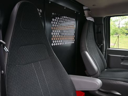 Used 2025 Chevrolet Express 2500 w/ Driver Convenience Package RWD image 16
