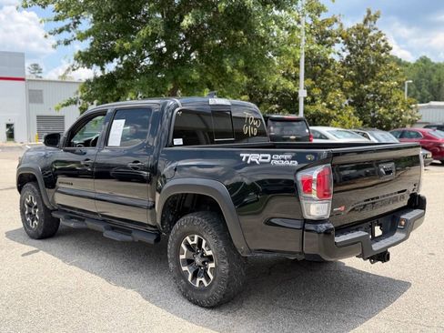 Used 2022 Toyota Tacoma TRD Off-Road w/ TRD Premium Off Road Package RWD image 3