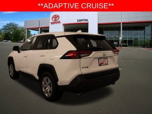 Used 2025 Toyota RAV4 LE image 5