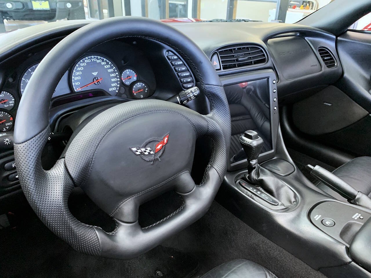 Used 2004 Chevrolet Corvette Convertible w/ Preferred Equipment Group RWD image 8