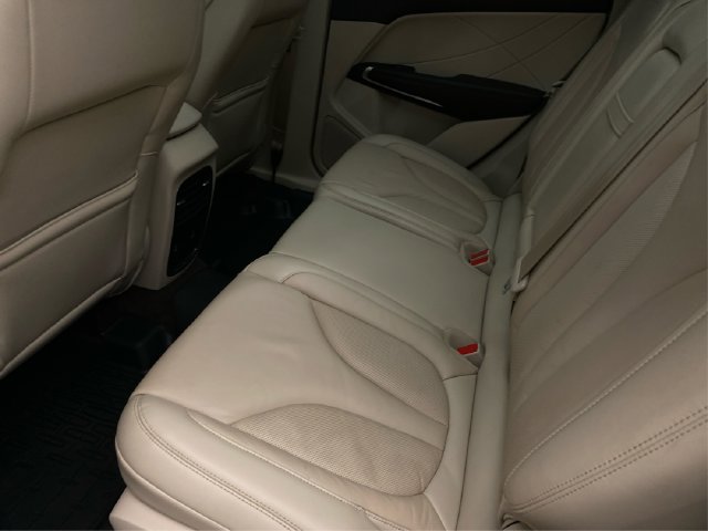 Used 2019 Lincoln MKC Select w/ Select Plus Package AWD/4WD image 11