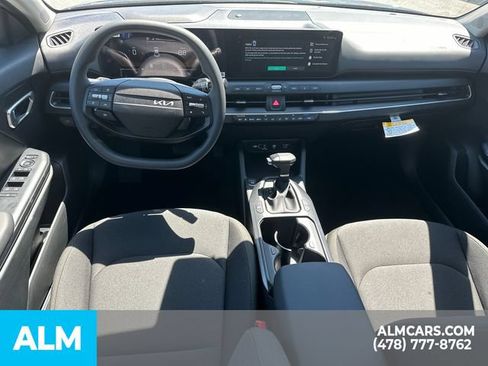Used 2025 Kia K4 FWD image 26