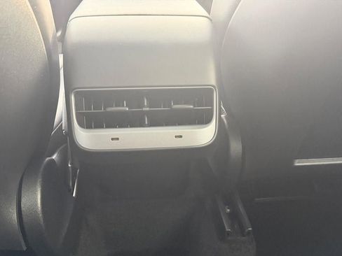 Used 2023 Tesla Model Y Long Range image 22
