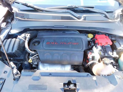 Used 2020 Jeep Compass Limited image 14