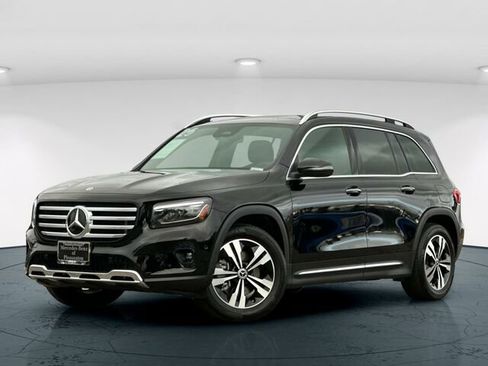 Used 2025 Mercedes-Benz GLB 250 image 2