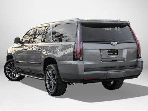 Used 2020 Cadillac Escalade ESV Luxury w/ Escalade Sport Edition image 8