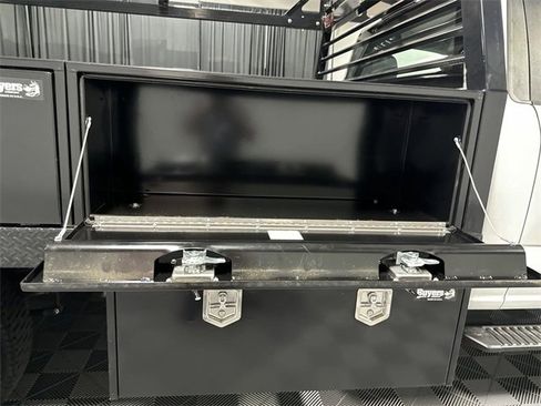 New 2023 Ford F550 4x4 Regular Cab Super Duty image 65