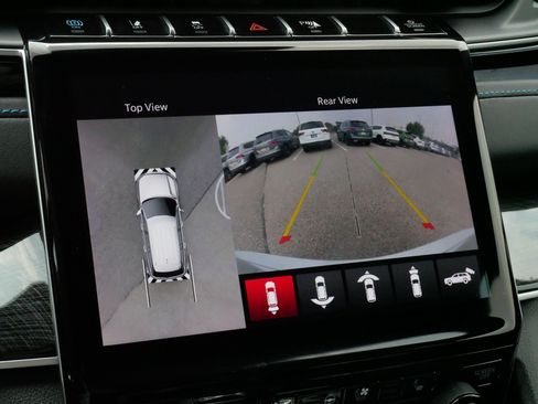 Used 2022 Jeep Grand Cherokee Trailhawk w/ Advanced Protech Group II AWD/4WD image 31