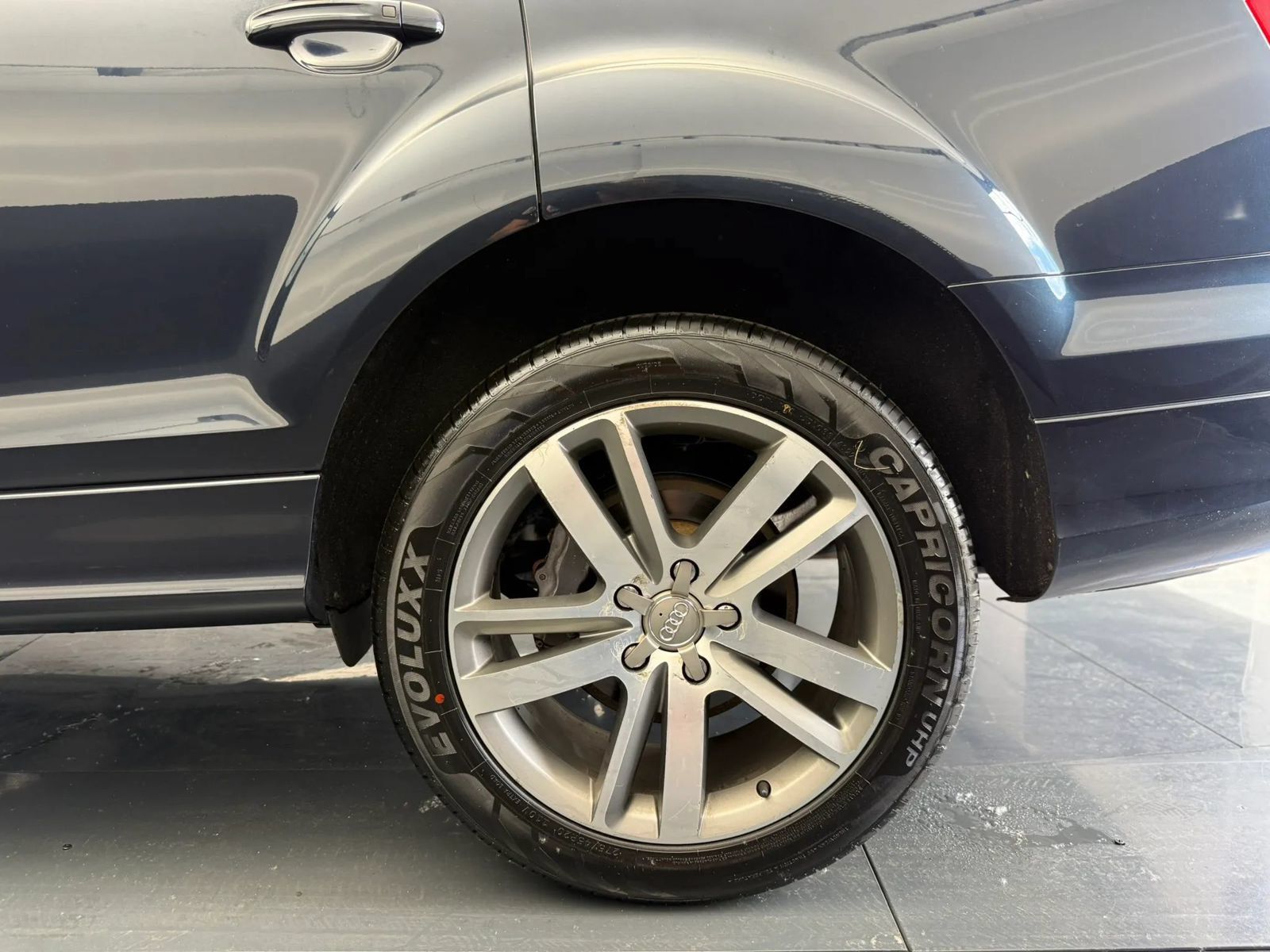 Used 2011 Audi Q7 TDI Prestige w/ Prestige Pkg AWD/4WD image 11
