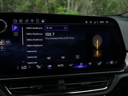 Used 2024 Chevrolet Equinox EV RS image 14