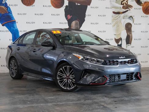 Used 2023 Kia Forte GT image 2