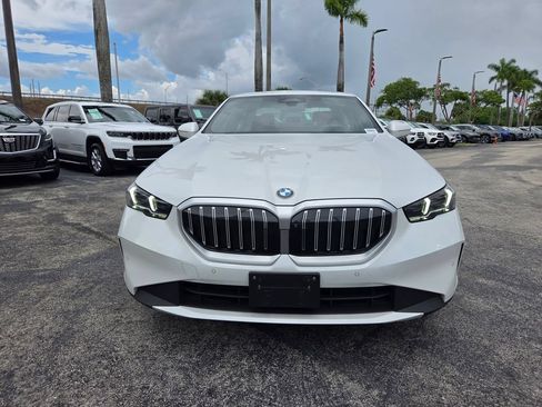 Used 2025 BMW 540i xDrive w/ Premium Package AWD/4WD image 8