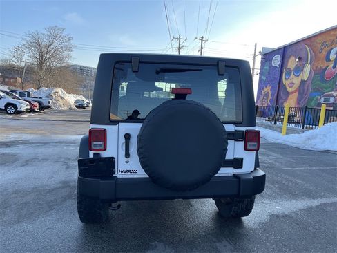 Used 2014 Jeep Wrangler Sport image 4