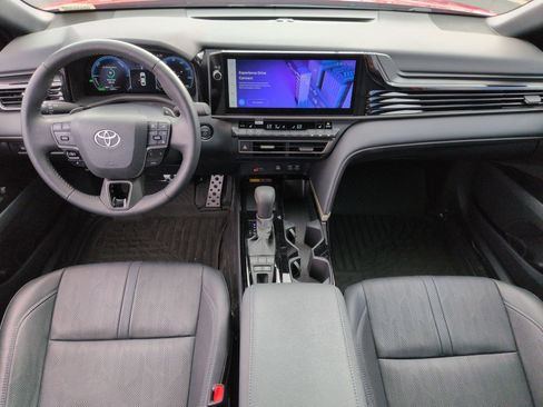 Used 2025 Toyota Camry XSE FWD image 27