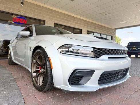 Used 2022 Dodge Charger SRT Hellcat RWD image 28