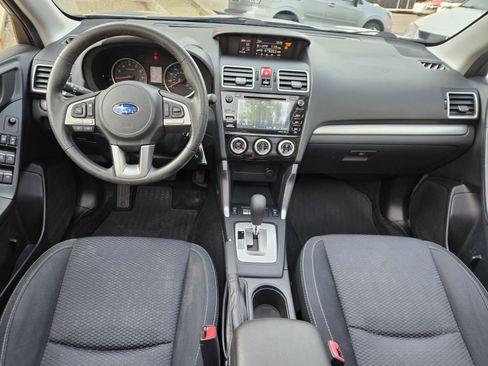 Used 2018 Subaru Forester 2.5i Premium w/ All-Weather Package AWD/4WD image 8