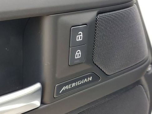 Certified 2025 Land Rover Defender 90 S image 22