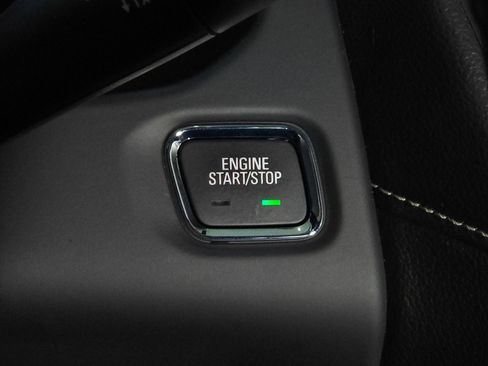 Used 2020 GMC Acadia SLE image 26