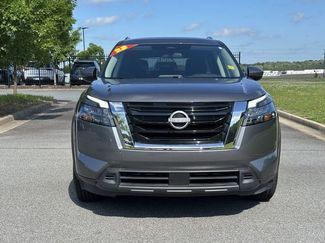 Certified 2025 Nissan Pathfinder SV FWD video 2
