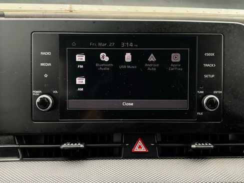 Used 2025 Kia Sportage LX image 28