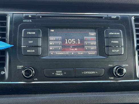 Used 2016 Kia Sedona LX w/ LX Convenience Package FWD image 20