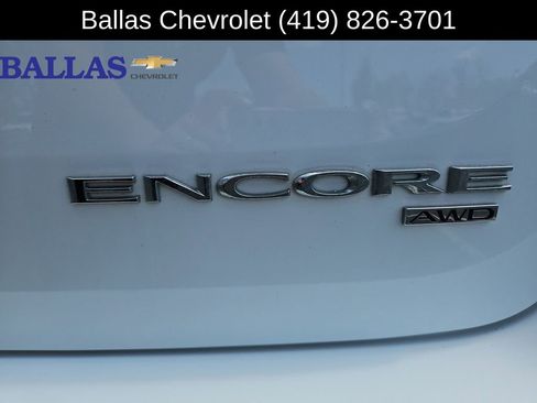 Used 2022 Buick Encore Preferred w/ Safety Package AWD/4WD image 31