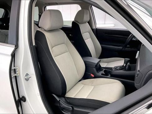 Used 2024 Honda CR-V EX image 7