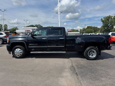 Used 2015 GMC Sierra 3500 Denali AWD/4WD image 2