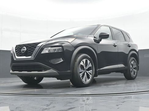 Used 2023 Nissan Rogue SV image 26