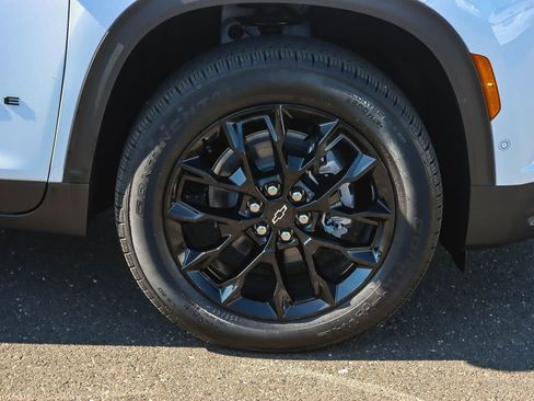 New 2026 Chevrolet Traverse LT w/ Enhanced Driving Package image 9