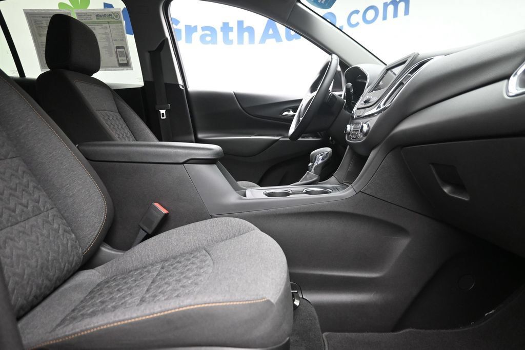 Used 2024 Chevrolet Equinox LT AWD/4WD image 9