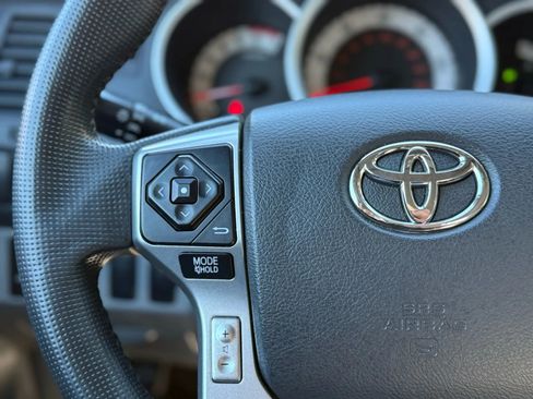 Used 2015 Toyota Tacoma 2WD Access Cab w/ Convenience Package image 27