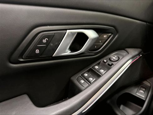 Used 2026 BMW 330i Sedan w/ Premium Package RWD image 35