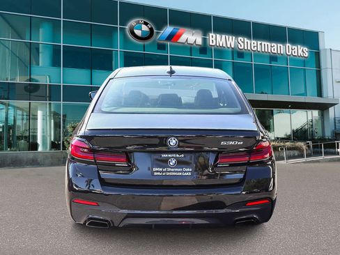 Certified 2023 BMW 530e w/ M Sport Package image 4