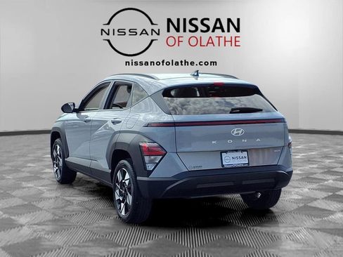 Used 2025 Hyundai Kona SEL AWD/4WD image 3