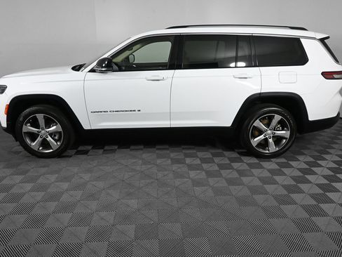 Used 2021 Jeep Grand Cherokee L Limited RWD image 3