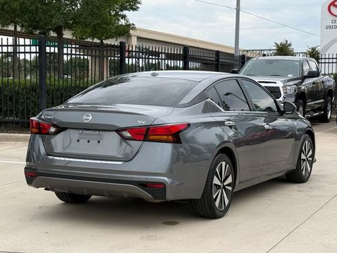 Used 2022 Nissan Altima 2.5 SV FWD image 4
