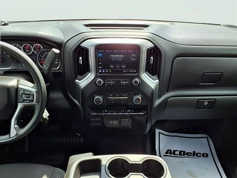 Used 2021 Chevrolet Silverado 3500 LT image 13