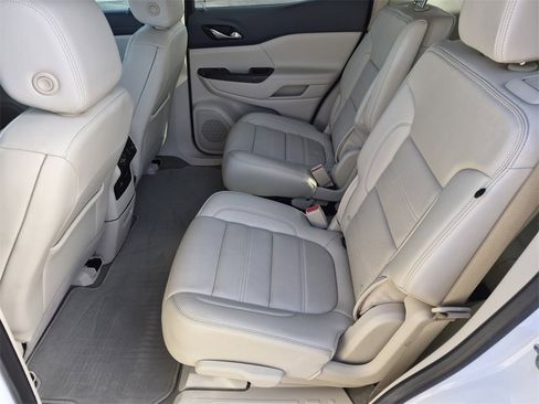 Certified 2023 GMC Acadia Denali w/ Denali Technology Package image 38