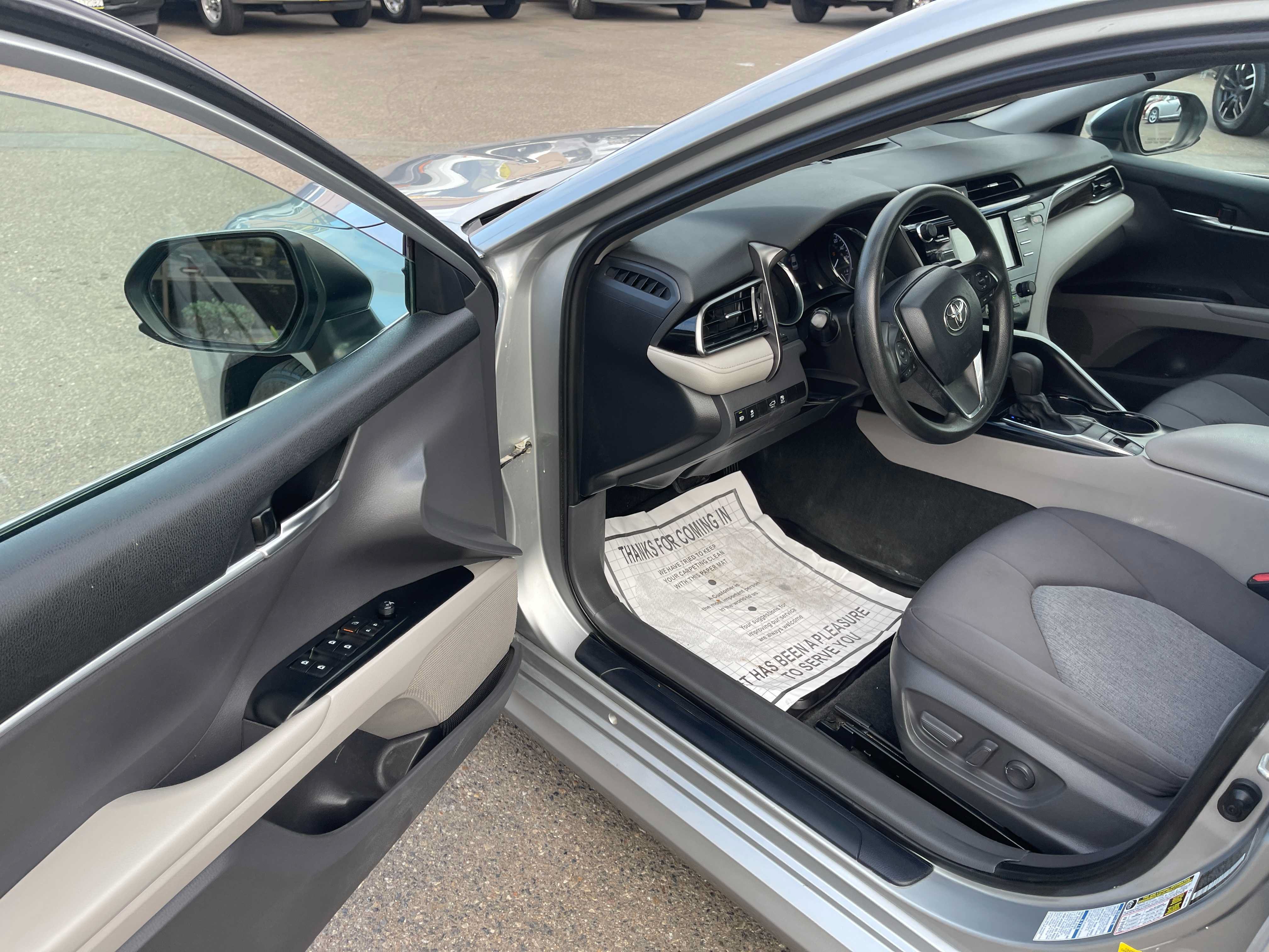 Used 2020 Toyota Camry LE AWD/4WD image 15