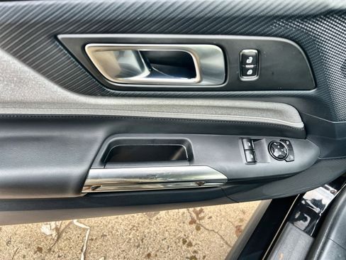 Used 2024 Ford Mustang Coupe image 15