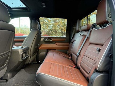 New 2026 GMC Sierra 3500 Denali Ultimate image 9