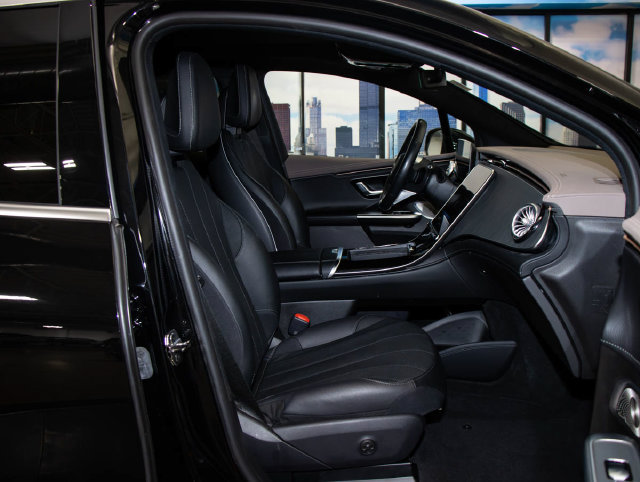 Certified 2023 Mercedes-Benz EQE 350+ 4MATIC SUV image 19