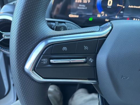 New 2026 Chevrolet Equinox EV LT image 22