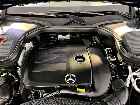 Certified 2021 Mercedes-Benz GLC 300 4MATIC image 30