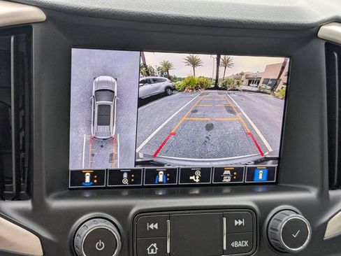 Used 2024 GMC Terrain Denali w/ Denali Premium Package AWD/4WD image 20