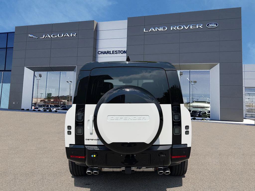 New 2026 Land Rover Defender 130 V8 AWD/4WD image 4